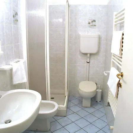 아파트호텔 Italia 피날레리구레