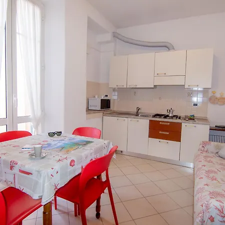 Hotel apartamentowy Italia Finale Ligure