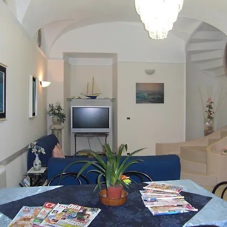Hotel apartamentowy Italia Finale Ligure